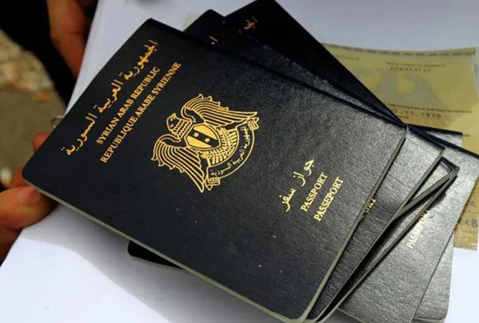Göçmenler pasaportlarını yırttıkları için sınır dışı edilemiyormuş!