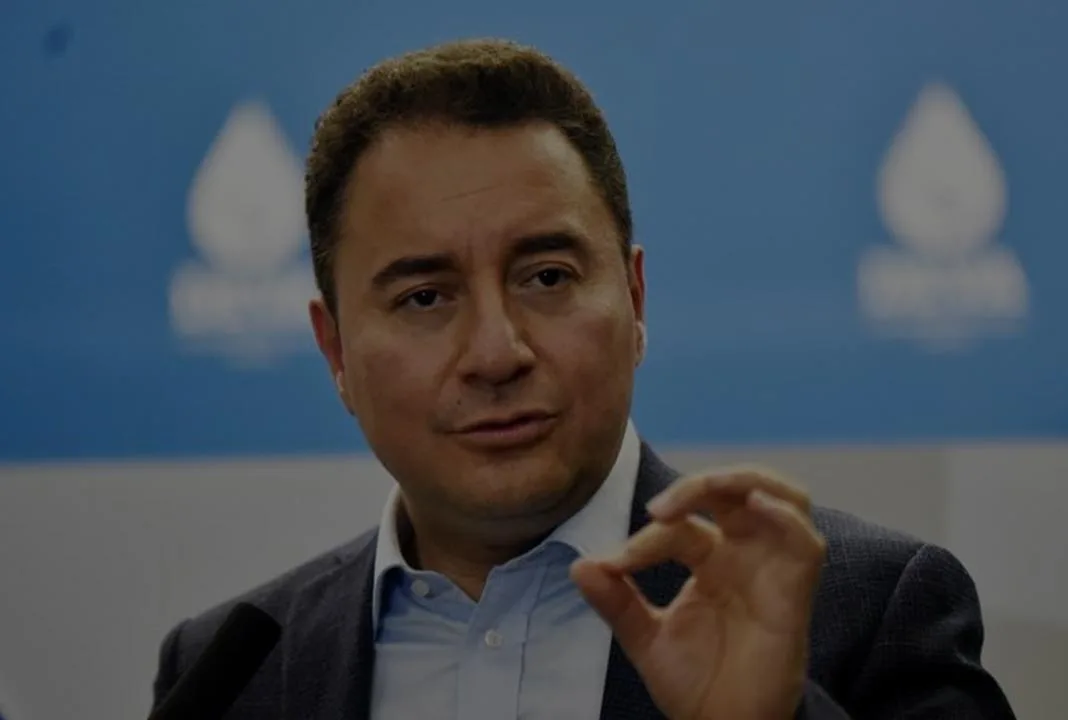Ali Babacan: “Hükümet ulusal güvenlik riski haline geldi”