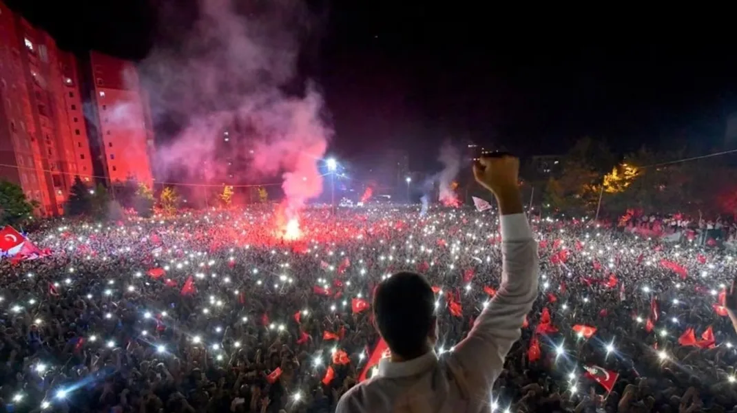 “Ekrem İmamoğlu, değişim manifestosu hazırlıyor”