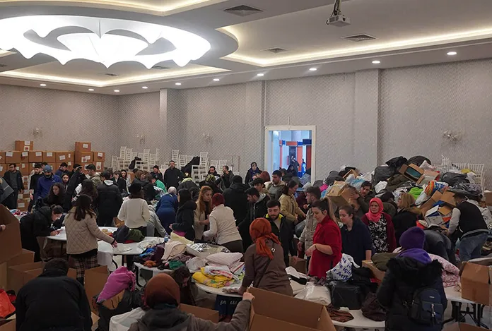 Atakum’da yardım seferberliği sürüyor