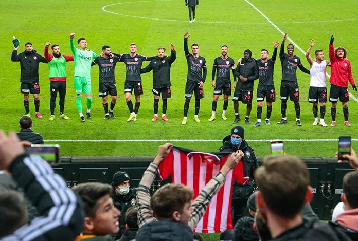 Samsunspor ‘Eskisiyle yenisiyle’ kenetleniyor