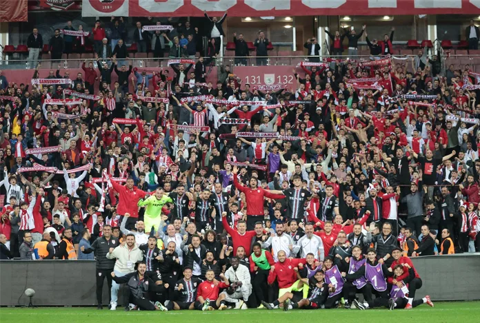 Eroğlu’ndan Samsunspor taraftarına çağrı