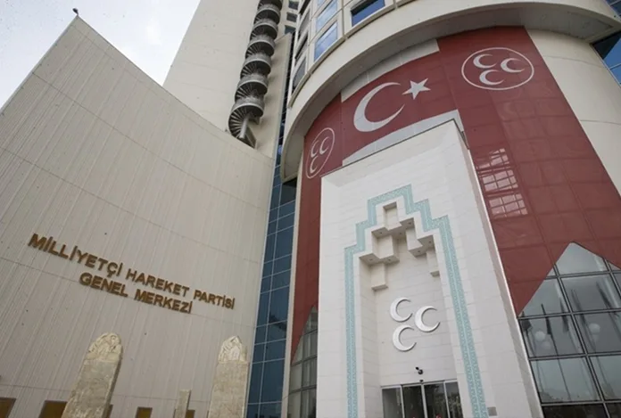 MHP Samsun’da 3 ilçe başkanı görevden alındı