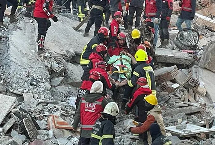 Hollanda’dan yola çıkan yardım TIR’ında uyuşturucu yakalandı