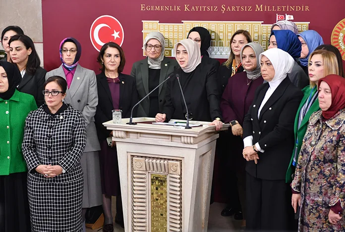 Saadet Partisi’nden AK Parti’nin anayasa değişikliği teklifine destek
