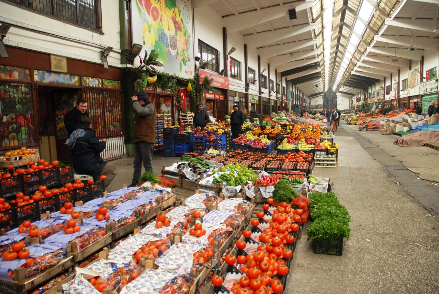 Tarlada ucuz, sofrada pahalı: Aracılar fiyatları şişirmiş!