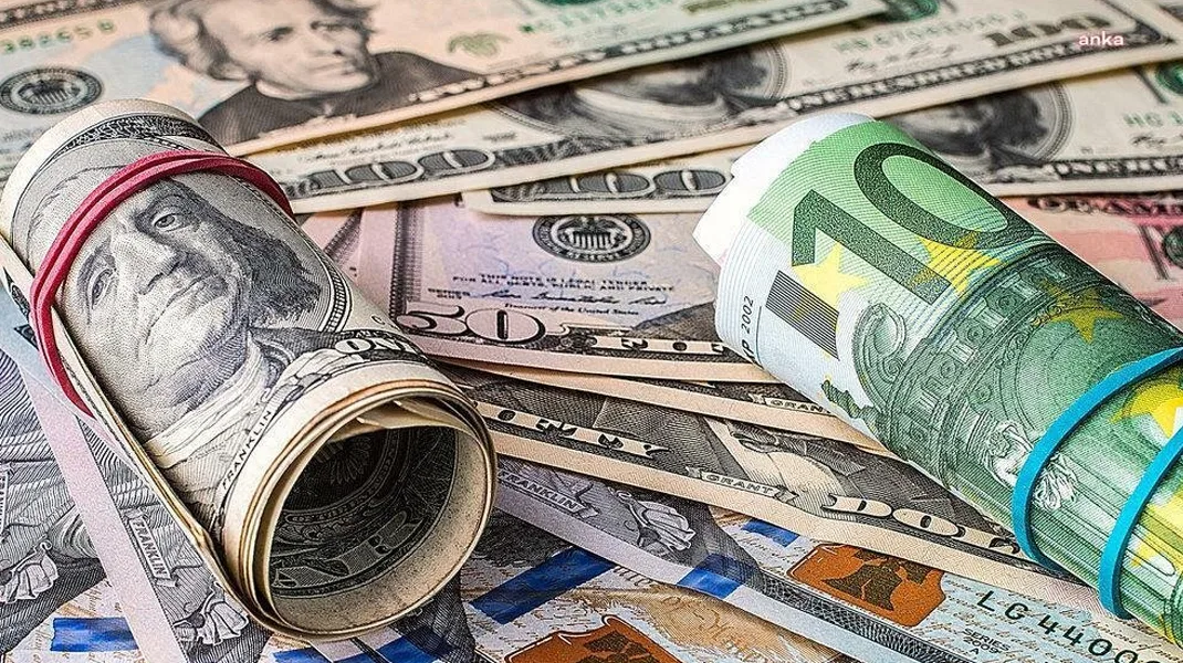 Dolar ve euroda yükseliş hızlandı
