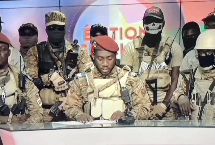 Burkina Faso’da darbeciler, darbeci yönetimi devirdi
