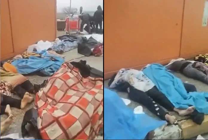 Hatay’da kahreden görüntüler: Cenazeler dışarıda yağmurun altında bekliyor