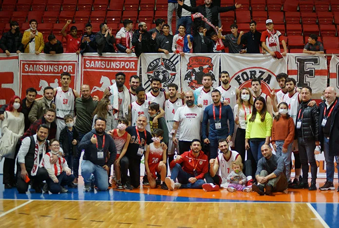Samsunspor doludizgin Süper Lig’e