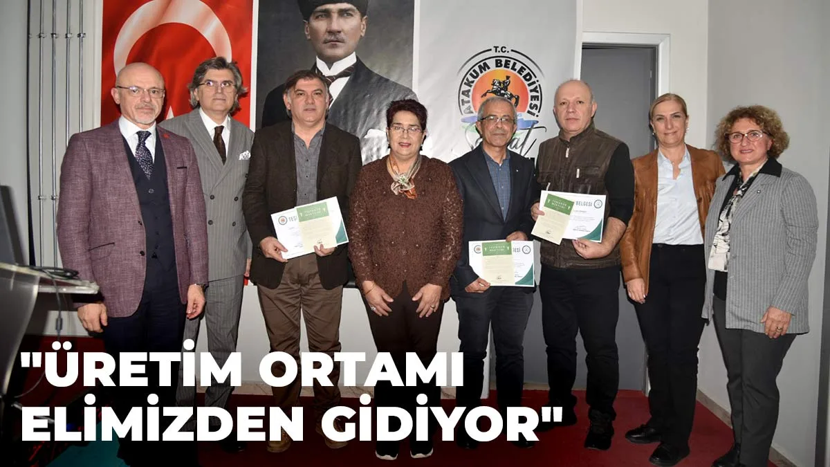 Atakum’daki panelde konuşan akademisyenler tarımsal toprakların hızla azaldığına dikkat çektiler