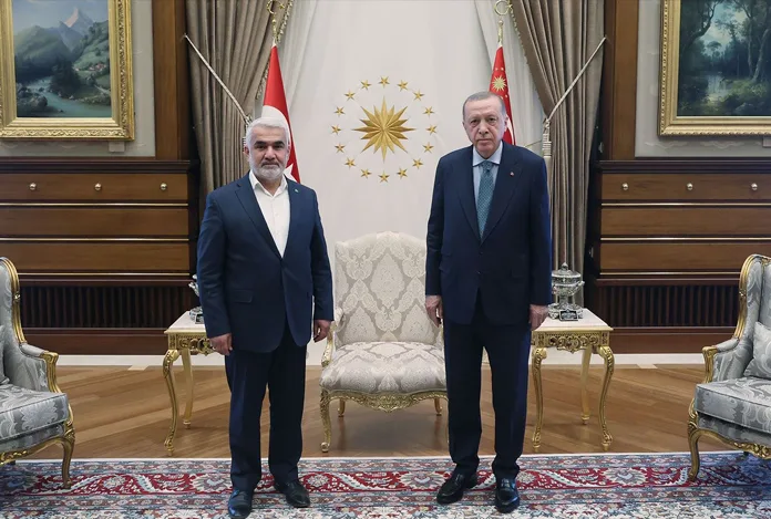 AK Parti’nin milletvekili adayı Hizbullah davasından hapis yatmış!