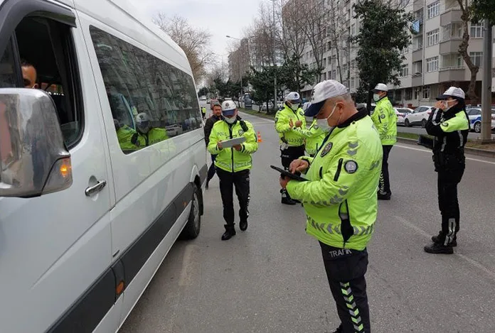 25 öğrenci servisi trafikten men edildi!