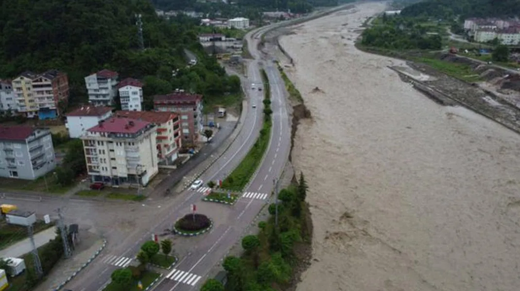 Samsun’da 3 ilçede eğitime 1 gün daha ara verildi
