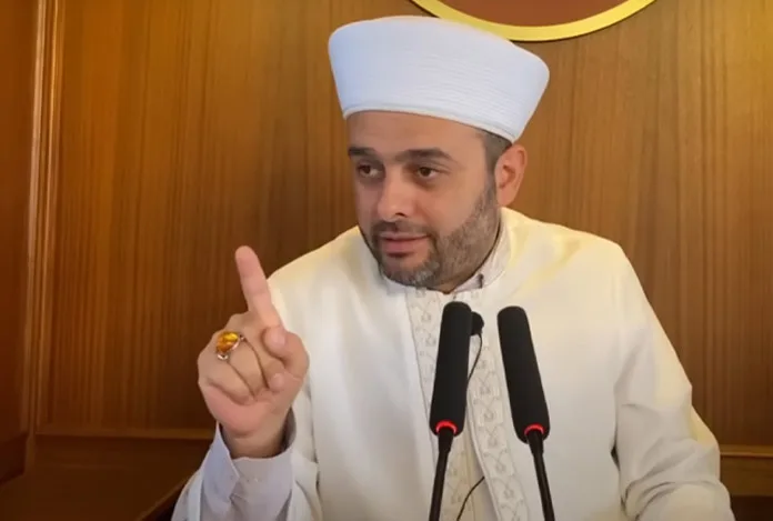 Gürsel Tekin’den Konakçı’ya sert tepki