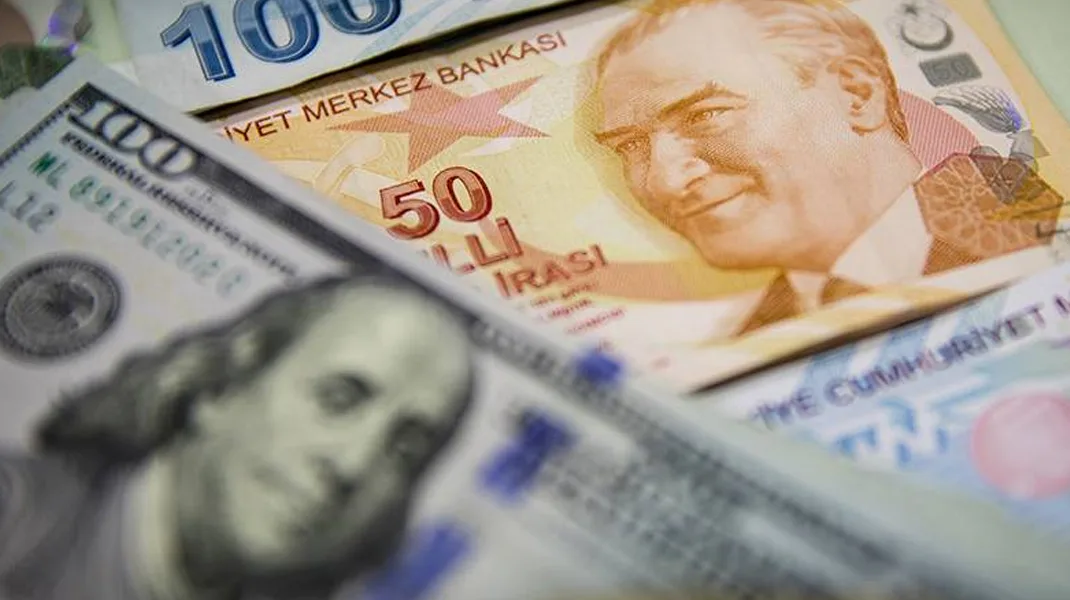 Merkez Bankası’nın 750 baz puan artırımından sonra döviz kurlarında düşüş yaşandı