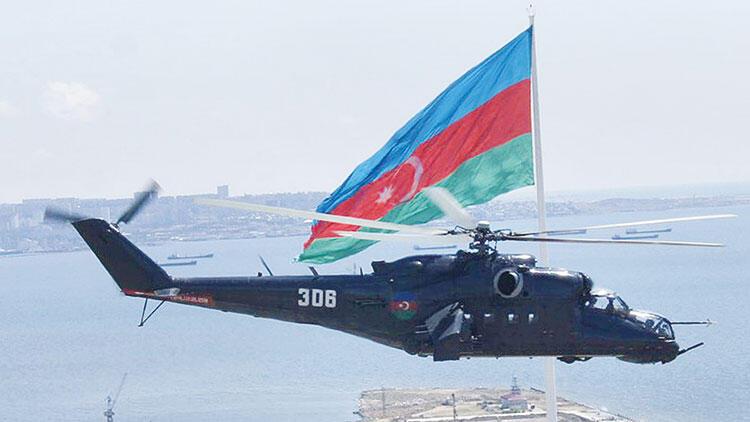 Azerbaycan’da şehitler son yolculuğuna uğurlandı