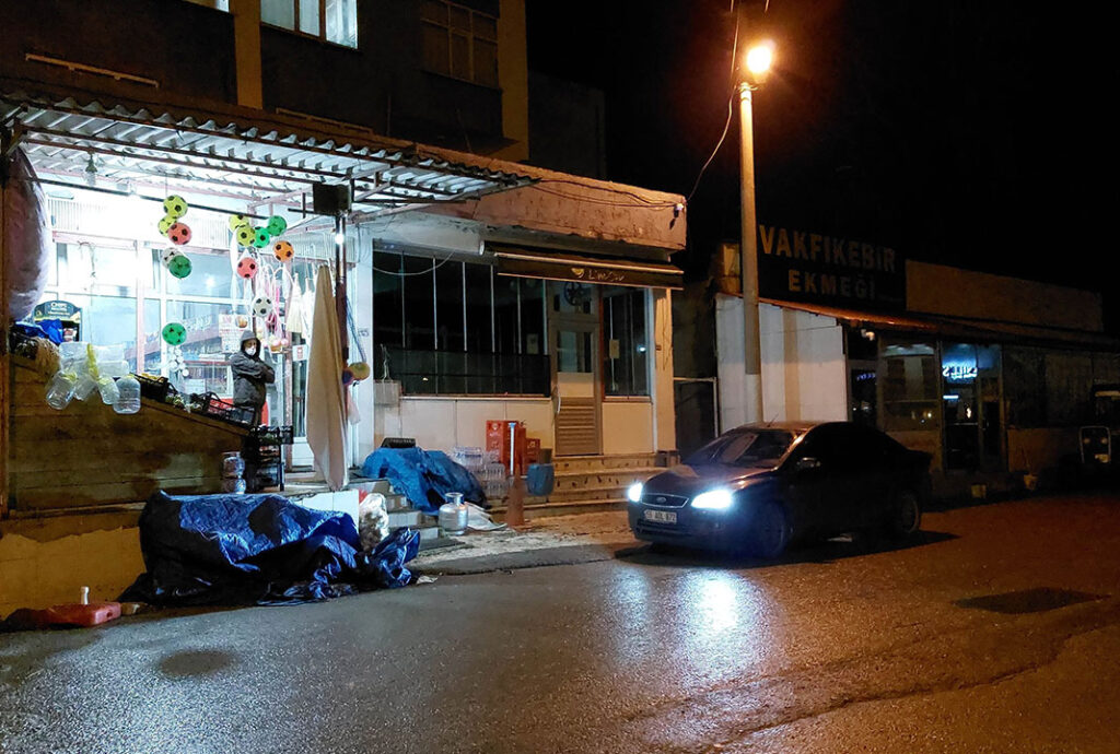 Tekkeköy’de kahvehaneye silahlı saldırı: 4 yaralı