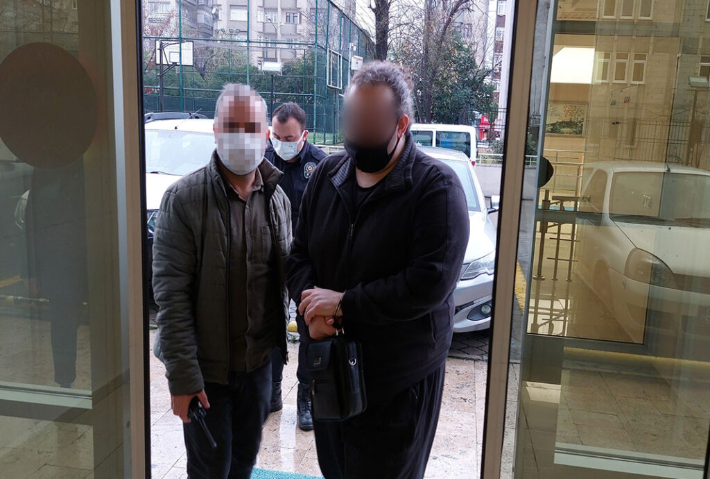 Çıplak çocuk görüntülerini koleksiyon yapmış!