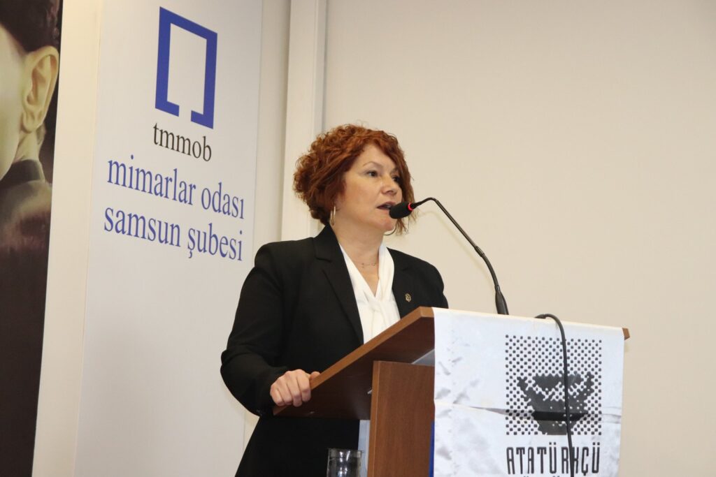 Özkefeli: “Liyakat dedikçe mülakat”