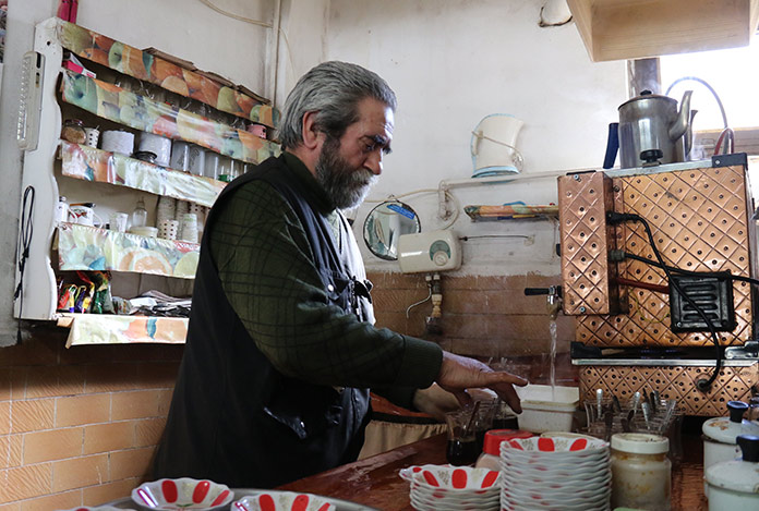 Koronavirüs esnafa kepenk kapattırdı