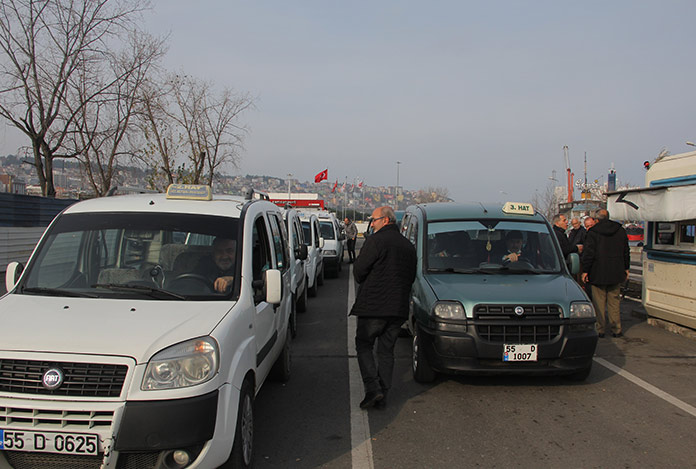 Dolmuşçular zammı beğenmedi