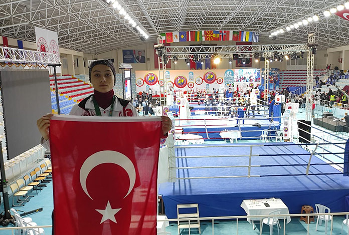 Samsunlu Zeynep Avrupa’nın zirvesinde