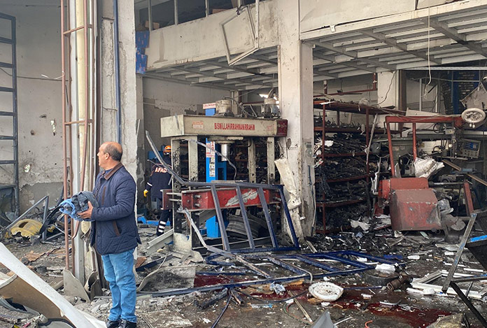 Diyarbakır’da şiddetli patlama: 5’i ağır 10 yaralı