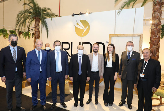 Mobilya fuarı kapılarını açtı