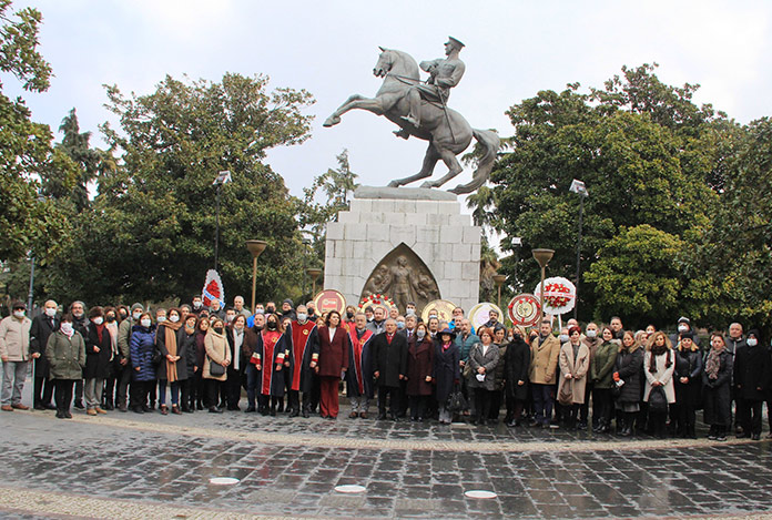 Hekimler Ata’sına koştu