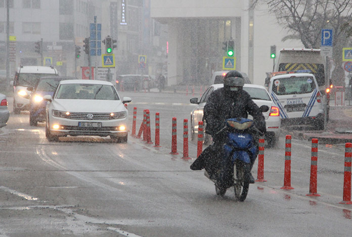Samsun’da kar yağışı başladı