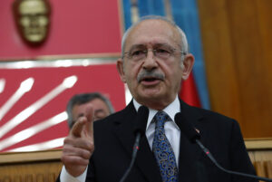 Vatanı satanlarla kavga edeceğiz