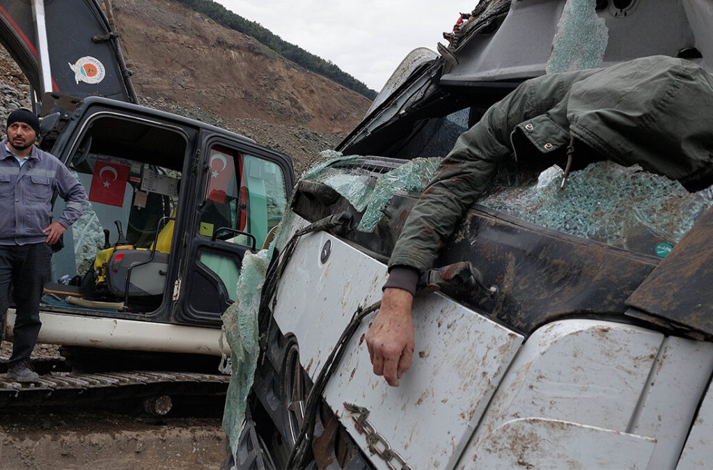 Taş ocağında feci kaza