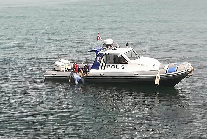 Denizde kadın cesedi bulundu