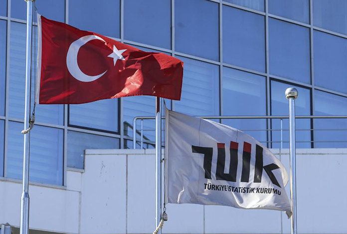 Türkiye’den yurt dışına göç edenlerin sayısında büyük artış