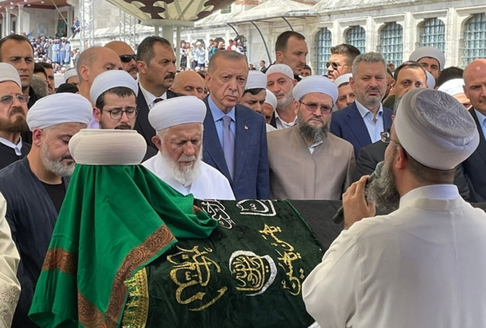 Mahmut Ustaosmanoğlu’nun cenazesine kimler katıldı?