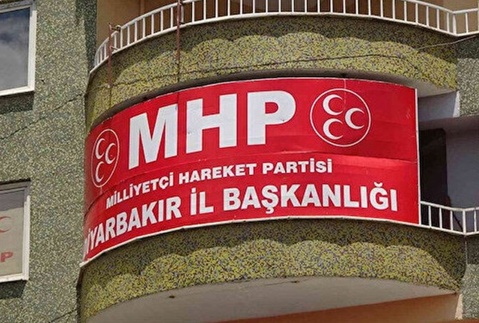 Diyarbakır’da MHP’ye operasyon