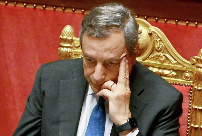 İtalya’da başbakan Draghi istifa etti