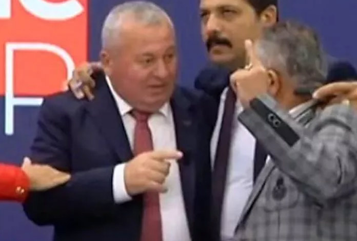 Latif Şimşek’ten açıklama: “Cemal Enginyurt bana kumpas kurdu”