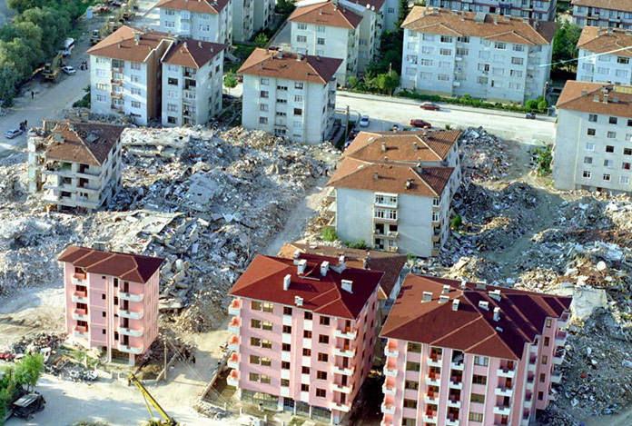 Prof. Dr. Naci Görür’den deprem açıklaması: “Yarın daha büyüğü gelebilir”