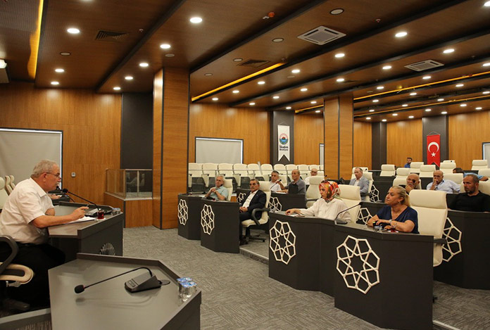 Demirtaş muhtarlarla istişare yaptı