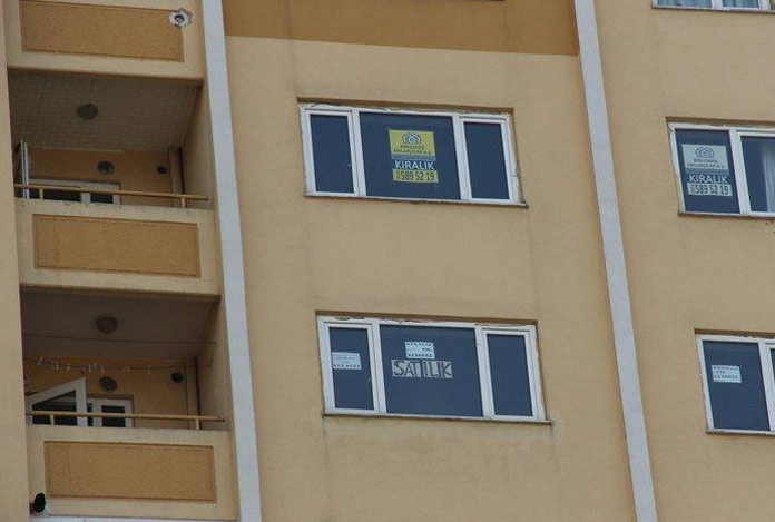 Uzmanından uyarı: “Boş evlere perde takın”