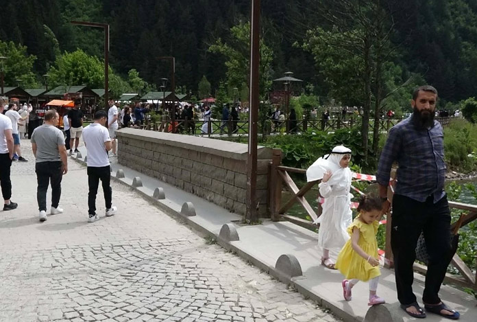 Arap turistler Trabzon’da 10 gün kalıp 110 dolar harcıyor