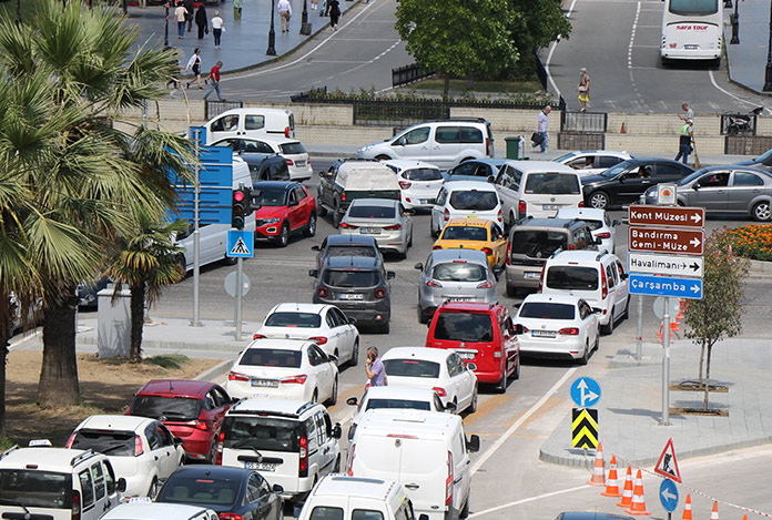 Mustafa Demir’e göre Samsun’da trafik rahatlamış!