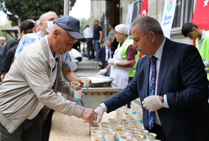 “Gazilerimiz Türk kahramanlığının sönmeyen meşaleleridir”