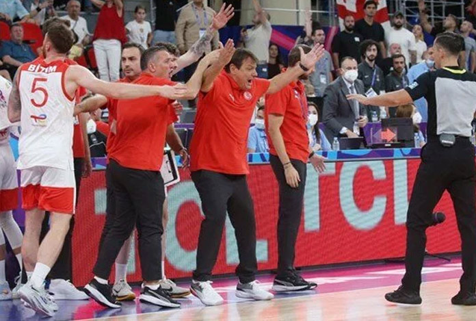 Gürcistan polisi Türk milli takımına saldırdı