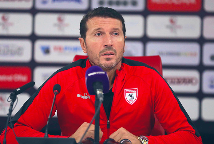 Samsunspor Bayram Bektaş ile yollarını ayırdı