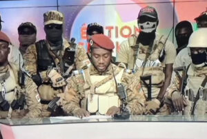 Burkina Faso’da darbeciler, darbeci yönetimi devirdi