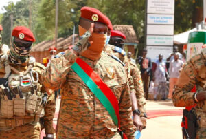 Burkina Faso’da darbecilere darbe yaparak yönetime gelen Traore’ye darbe girişimi