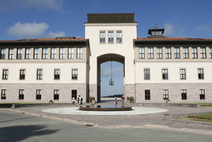 Koç Üniversitesi’nden uyuşturucu açıklaması
